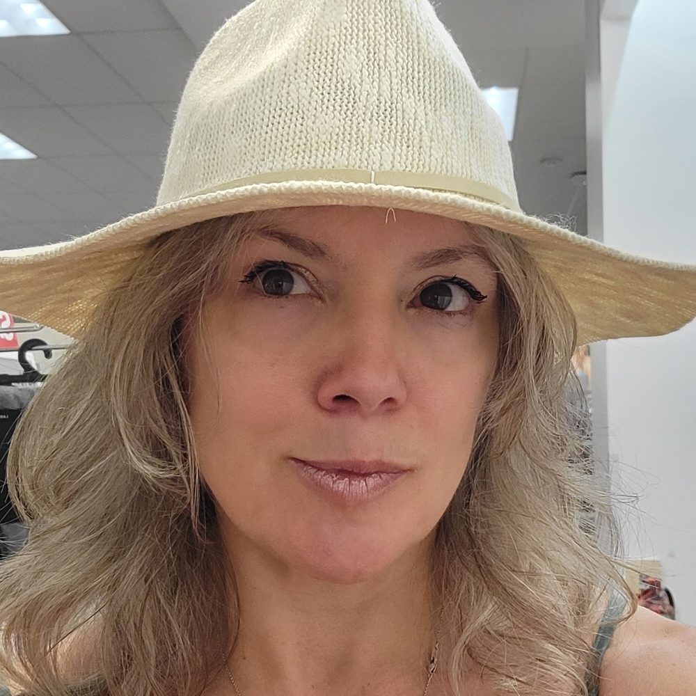 Meet your Posher, Anne